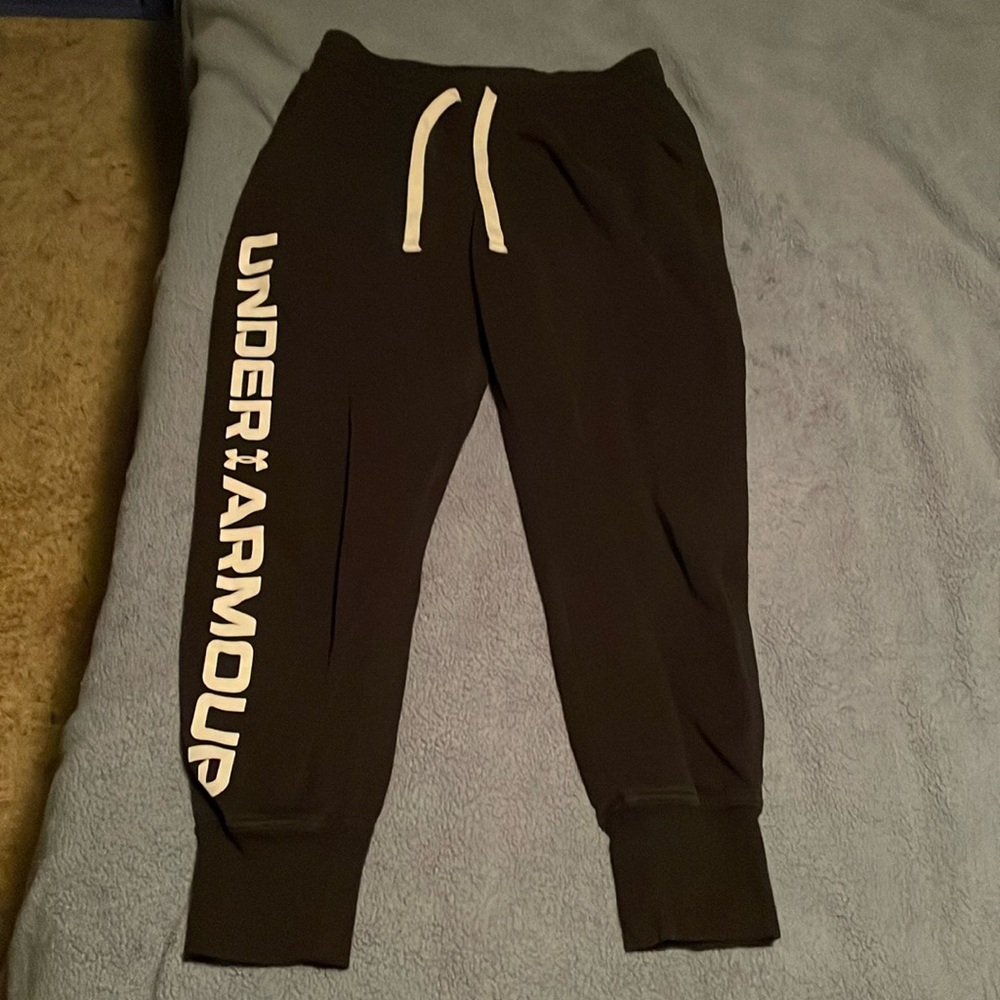 Under Armour sweatpants Size Large